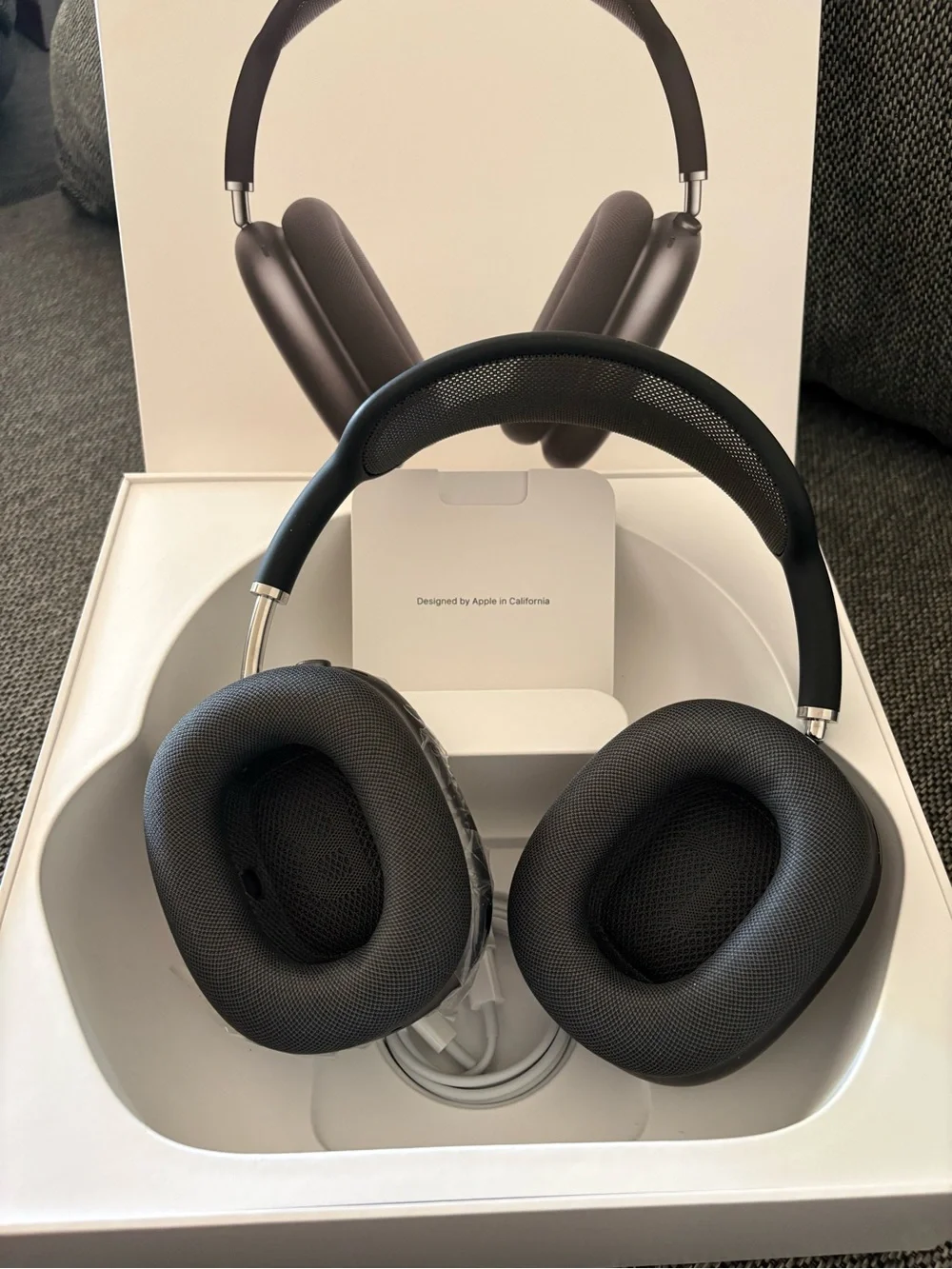 Apple AirPods Max - Space Gray 1st Generation